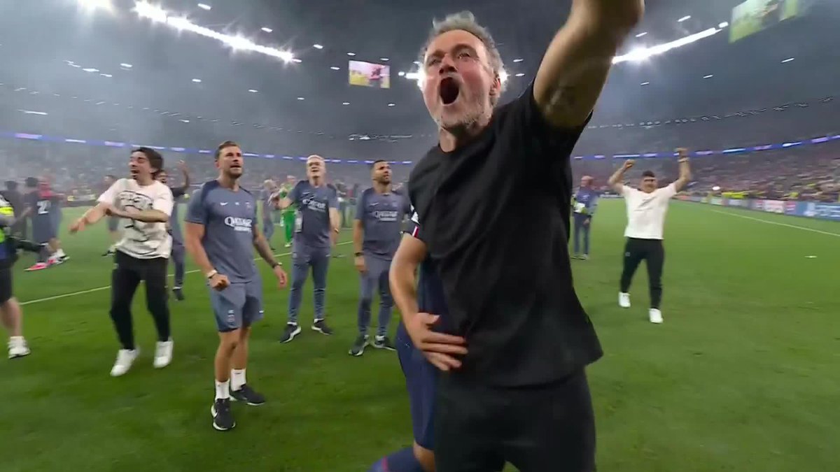 🚨¡ÚLTIMO MOMENTO!🚨 Santiago Baños dejaría de ser el presidente deportivo del Club América. 😮 La directiva sigue con movimientos en el club y los cambios que vienen con Ferran Revertier. 👀 EL AMERICANISMO ESTÁ DE FIESTA!!!!