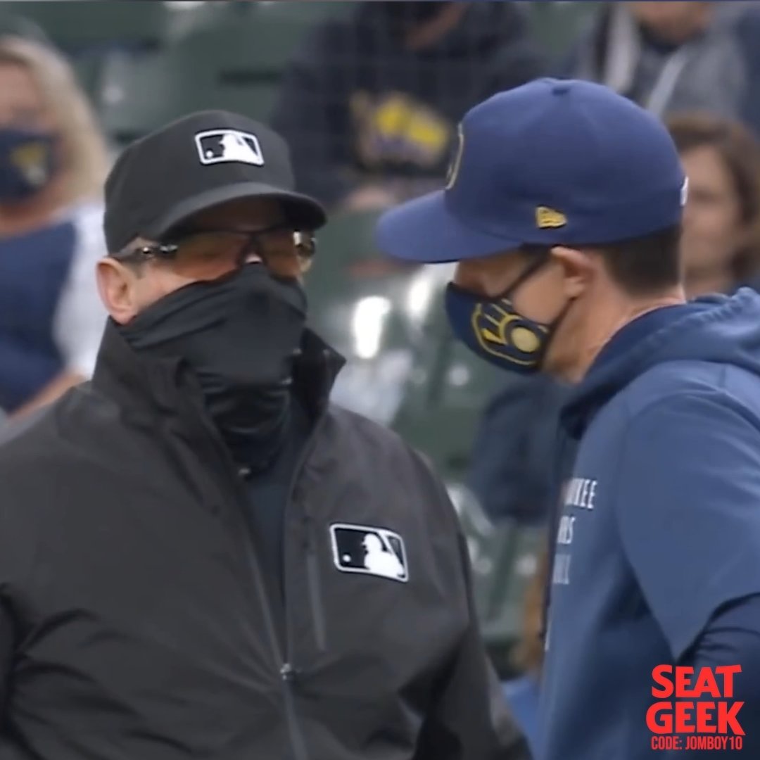 Umpire makes the most unnecessary call, a breakdown throwback