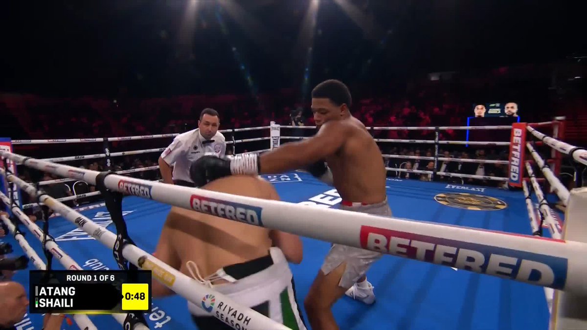 DONE IN ONE 💥 Leo Atang DAZN Boxing #PadleyFiaz