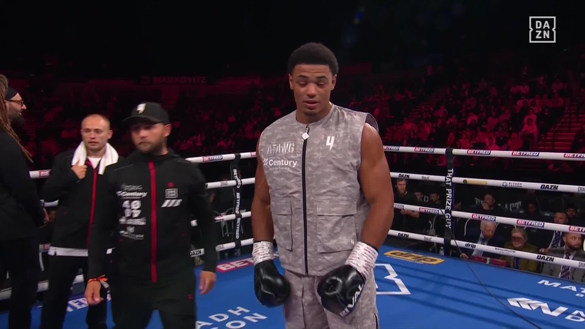 Leo Atang is set to make his U.S debut this year! 🇺🇸 #PadleyFiaz | Live NOW on DAZN ▪️