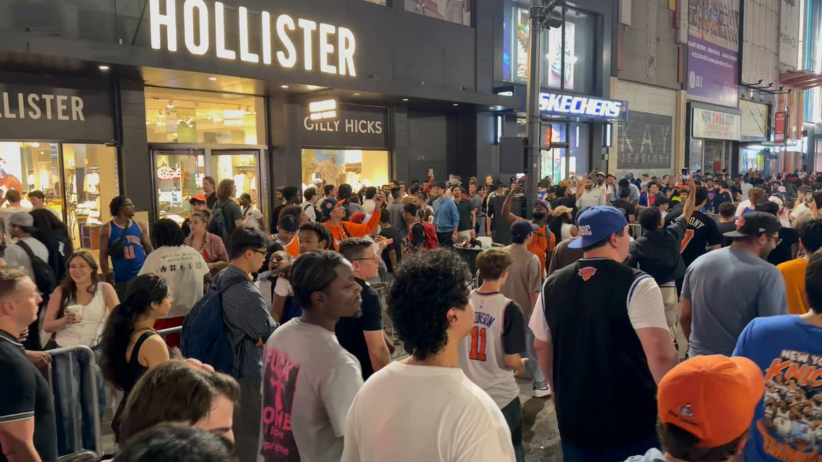‼️‼️NYC ON FIRE‼️‼️ I have never seen NYC like this, the BOOM IS REAL. Between Knicks in NBA Finals and World Cup in NYC, we will set records for economic activity Especially tourism! Love to see the city like this The Truth is, USA is the place to be right now and NYC is the greatest city in the world 🌎 ENJOY IT 🚀🚀🚀🚀🚀
