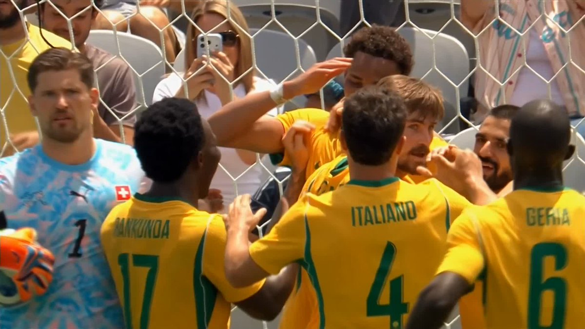 TETE YENGI SCORES ON DEBUT FOR THE COMMBANK #SOCCEROOS! 💚💛 We're level against the Swiss in our final friendly before the #FIFAWorldCup 💪 🇨🇭 1-1 🇦🇺 📱💻📺 Live on Paramount+ #SUIvAUS