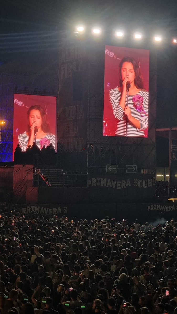 Olivia Rodrigo protagonitza una actuació sorpresa en l'última nit del Primavera Sound: "Estic contentíssima de ser aquí, Barcelona, i a l'últim minut"
