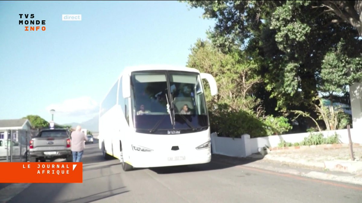 Afrique du Sud : l'exode forcé s'accélère pour les migrants visés par des attaques xénophobes. Traqués et menacés dans la province du Cap-Sud, des centaines d'entre eux ont dû tout abandonner pour fuir en urgence à bord de bus affrétés pour leur sécurité.