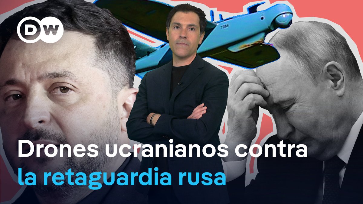 Ucrania ya puede bombardear el corazón de Rusia desde su propio territorio Drones ucranianos golpean infraestructuras petroleras y militares rusas en San Petersburgo, a más de mil kilómetros de distancia de Kiev. Ocurrió el pasado 3 de junio, justo cuando arrancaba un Foro Económico Internacional en la segunda mayor ciudad de Rusia. El ejército ucraniano demuestra que es capaz de bombardear la retaguardia enemiga con el lanzamiento de drones militares desde dentro de las fronteras de Ucrania. La guerra ha entrado en una nueva fase, marcada por el desarrollo de aeronaves no tripuladas. Ese salto tecnológico se ha proyectado en la estrategia militar de Kiev en los últimos meses. Sólo entre finales de marzo e inicios de abril de este año, el ejército ucraniano golpeó una docena de objetivos e industrias militares, así como infraestructuras energéticas dentro de Rusia. Ello está provocando escasez y racionamiento de combustible en la península de Crimea, anexionada por Rusia, y también en otros rincones del país. El uso de drones como arma de guerra por los ejércitos ruso y ucraniano ya ha provocado una serie de incidentes en las fronteras entre la Federación Rusa y el territorio de la OTAN. El último ocurrió el pasado 29 de mayo dentro de Rumania, estado miembro de la Alianza Atlántica. Según las autoridades rumanas, un dron ruso explotó sobre un edificio de viviendas en la ciudad de Galati y dejó dos civiles heridos. Mientras, la “guerra de drones” amenaza con seguir rebasando las fronteras de ambos países, Ucrania y Rusia, con poblaciones cansadas de la guerra y problemas económicos, parecen tener motivos de sobra para buscar una solución diplomática. Kiev y Moscú envían al menos señales de disposición al diálogo. El Kremlin ha confirmado la recepción de una carta abierta de Zelenski a Putin. En ella, el presidente ucraniano invita al ruso a negociar en un tercer país. Se abre así una ventana diplomática para una guerra que va camino de los cinco años. #DWAnaliza