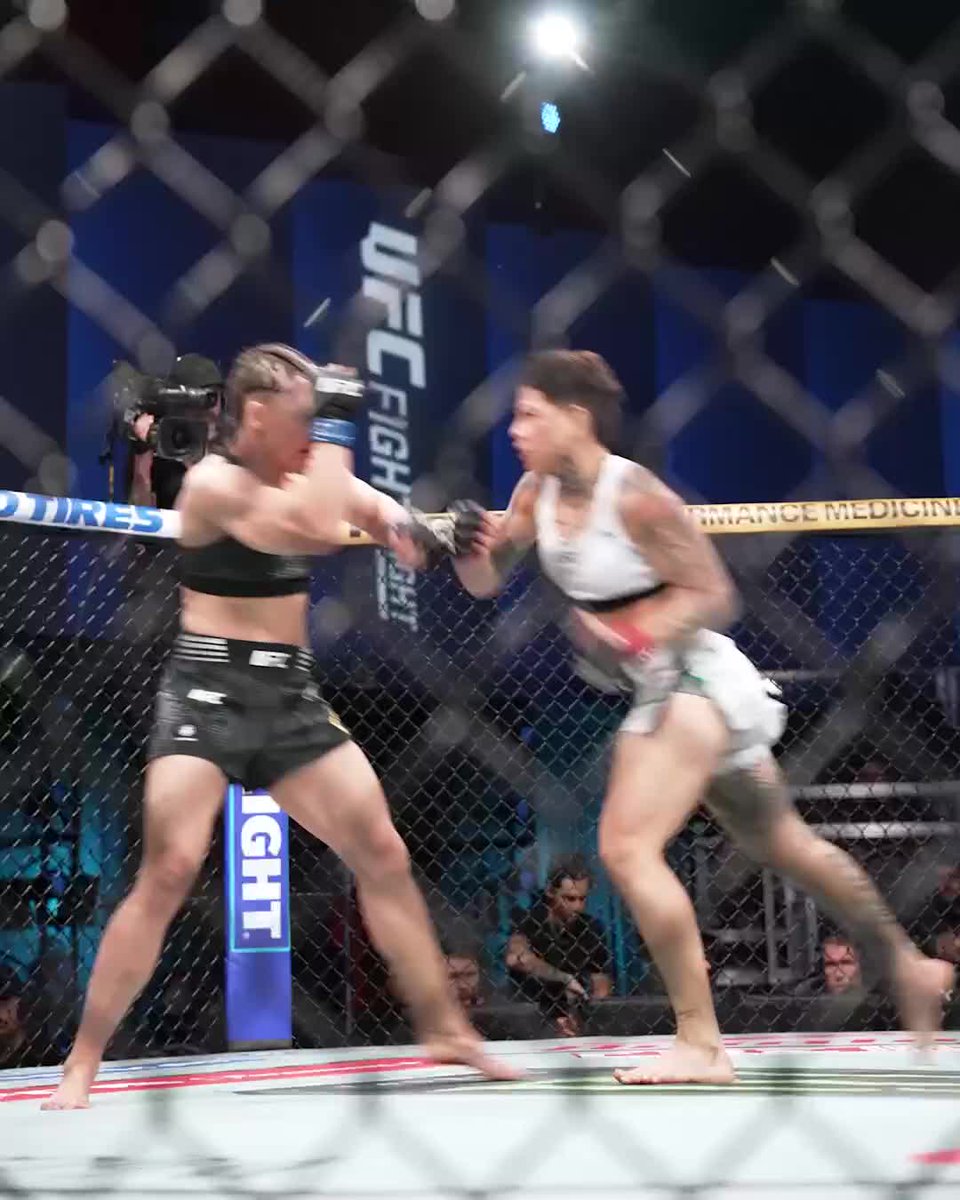 WASTED NO TIME 😮‍💨 Ketlen Souza earns the RD1 knockout in style! [ #UFCVegas118 | LIVE on @ParamountPlus ]