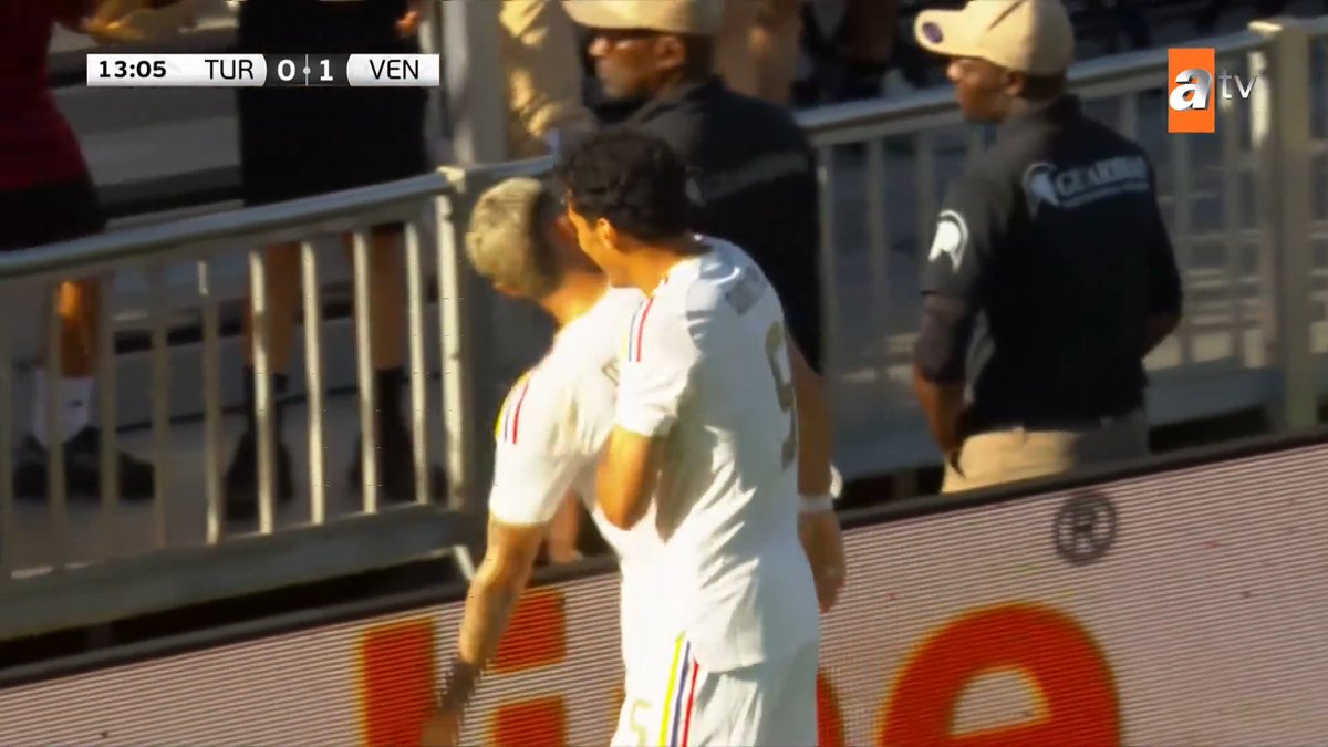 İlk gol Venezuela'dan geldi. #Türkiye: 0 - #Venezuela: 1 Gol: Mendoza ⚽ (Dk. 13) #BizimÇocuklar #DünyaKupası