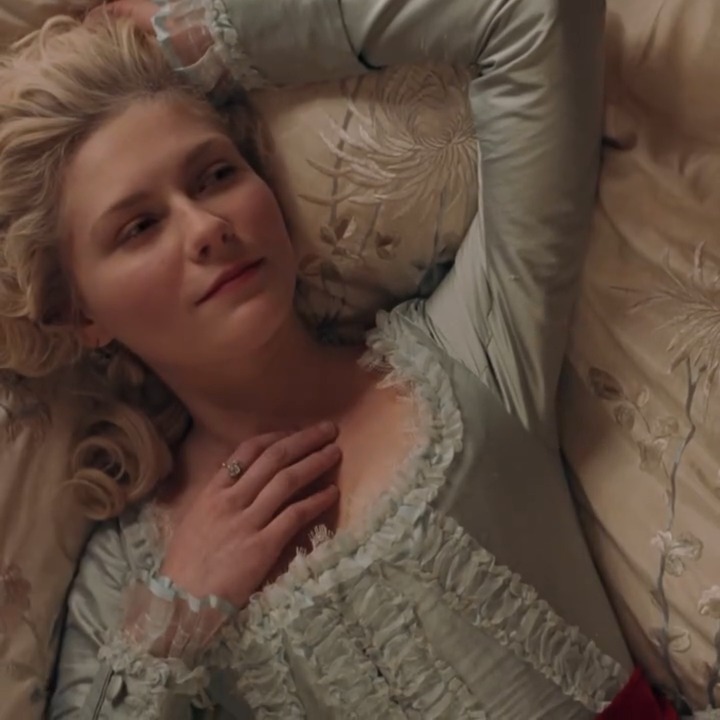 Evening viewing recommendation? On the Criterion Channel, watch Sofia Coppola’s MARIE ANTOINETTE (2006) in our Weddings collection! 💘💘💘