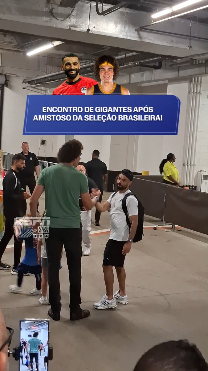 E ESSE ENCONTRO, FÃ DE ESPORTES? 🤩 Após o amistoso entre Brasil e Egito, Anderson Varejão encontrou Salah e garantiu uma foto com o camisa 10 da seleção egípcia. #ESPN2026 #Salah #Varejão
