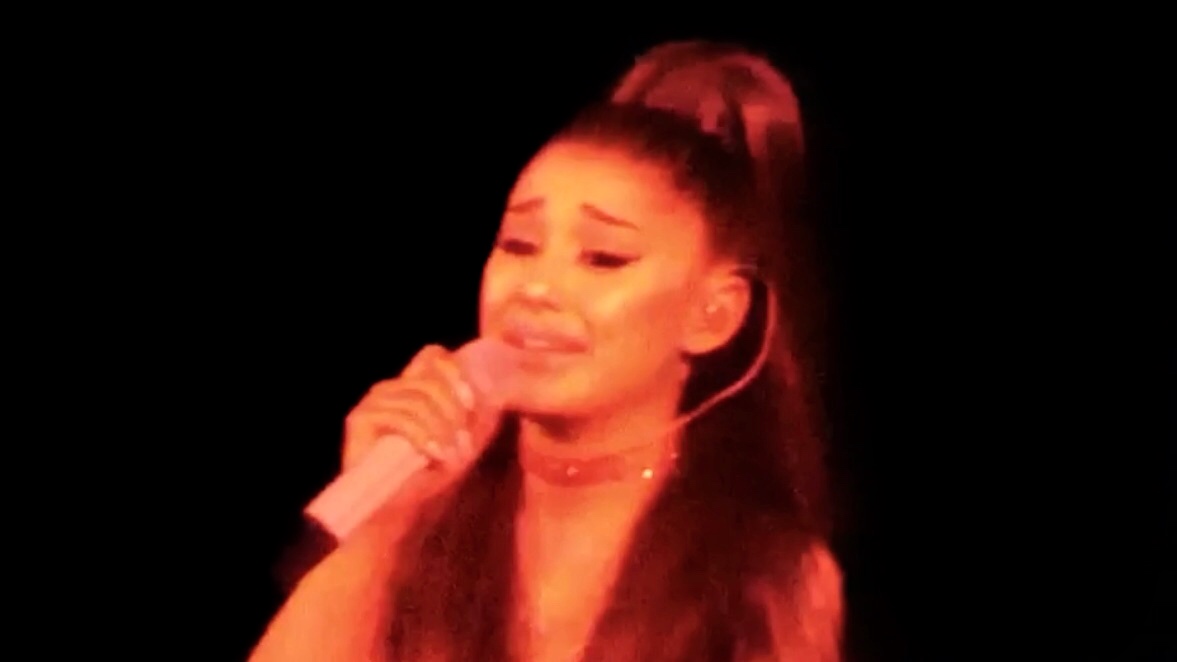 looking back at ari’s emotional final speech at the sweetener world tour seven years ago… and tonight she is coming home 🥹