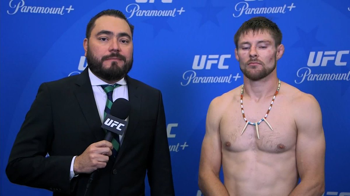 🇺🇸 Bryce Mitchell se dio cuenta de lo fuerte que fue el mexicano Santiago Luna pero con su paciencia y experiencia logró dominarlo 🚨 #UFCVegas118 | Ver en vivo por Paramount+ Deportes
