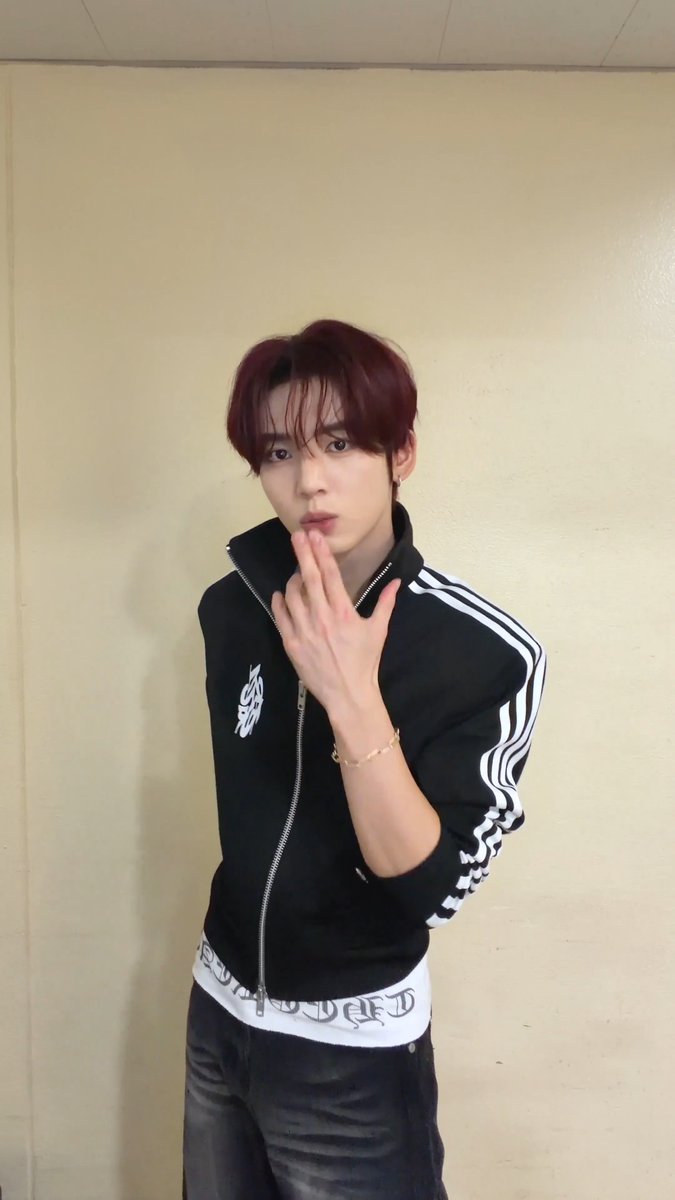 ᐢ•ﻌ•ᐢ*・゚。🤍 🔗 #AND2BLE #앤더블 #HANYUJIN #한유진