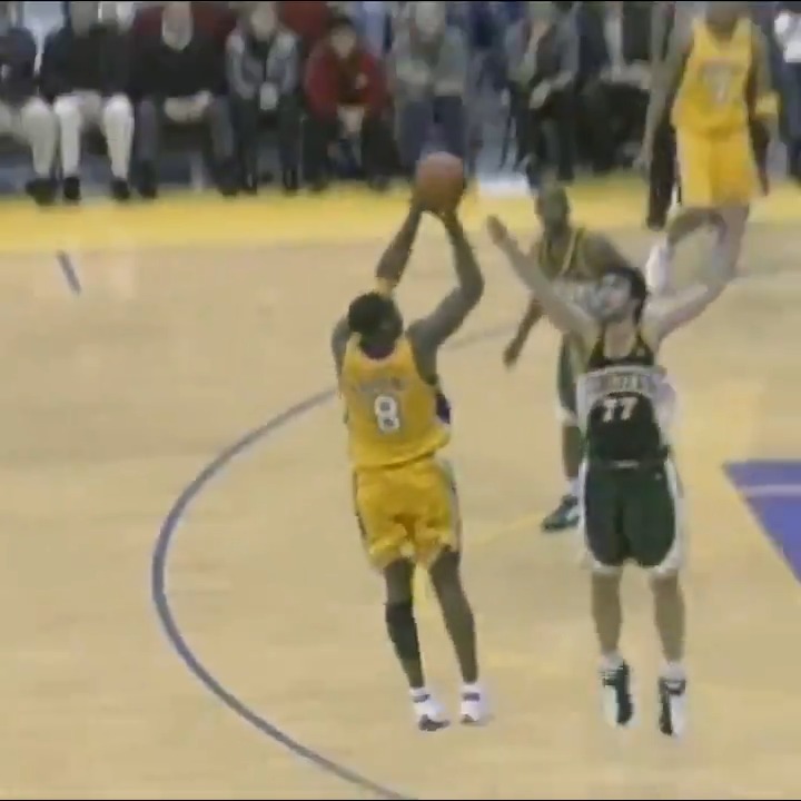 When Kobe Bryant broke Dennis Scott's 3PT record with 12 threes 🐍☔