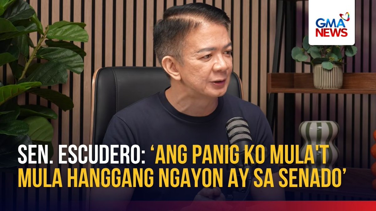 โANG PANIG KO AY SA SENADOโ Ito ang sinabi ni Sen. Chiz Escudero nang tanungin kung kaninong panig siya sa gitna ng nagpapatuloy na isyu ng liderato sa Senado. Dagdag pa niya, wala umanong kasalukuyang Senate President ang Senado dahil si Sen. Sherwin Gatchalian ay nagsisilbi lamang bilang acting Senate President at Senate President Pro Tempore. Noong June 3, nagpunta sa sesyon si Escudero na nagbigay-daan sa quorum sa Senado ng araw na iyon. Aniya, nagpunta siya sa sesyon dahil hindi na umano sustainable at hindi maaaring magpatuloy ang kasalukuyang sitwasyon sa institusyon. COURTESY: Chiz Wiz Channel (Chiz Escudero's Podcast)/YouTube