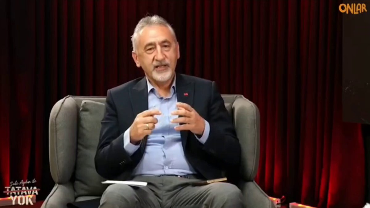 CHP'yi sıkıntıya sokacak olan, sarayın güdümüne sokacak olan arınalım beklentisi ve söylemi değildir. Mahkeme kararı çıkmasın diye CHP'yi bir takım görüşmelere ve arka kapı diplomasisine mahkum etmek, Erdoğan'a tavizler vermek sıkıntıya sokar ve sarayın güdümüne sokar. Partinin Kurultay'ını enfekte edip mahkeme koridorlarına düşüren de, akçeli ve ahlaksız ilişkiler ile küçük düşürenler de biz değiliz. Hem bunlara sebeb olup, üstünü kapatmaya çalışacaksın, sonra da mağdurum diyeceksin. Partiyi kendinize siper yapmayacaksınız, kendinizi partiye siper yapacaksınız Toplumun da artık, arınalım diyenleri değil, esas partiyi bu hallere düşürenleri, partiyi sırtında taşıyanları değil, partiye yük olanları sorgulaması lazım. Onlar Tv'de Şule Aydın'a konuştuk.
