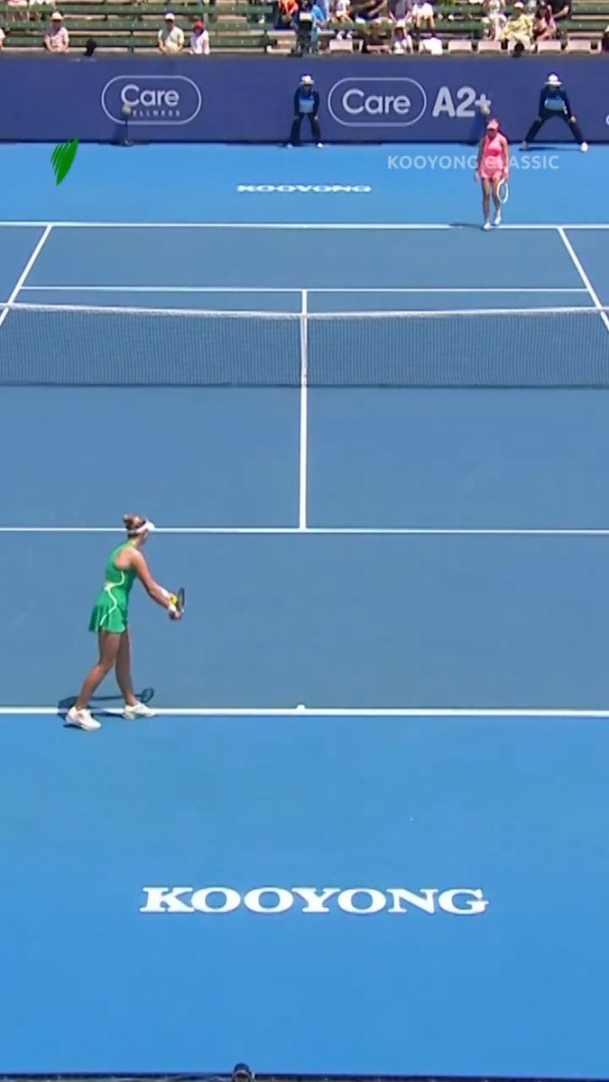 Congratulations to Mirra Andreeva, 2026 Roland Garros Women's Singles champion! 🎾🇷🇺 Throwback to this bizarre exchange between her and Danielle Collins at the 2024 🇦🇺 #KooyongClassic 😬