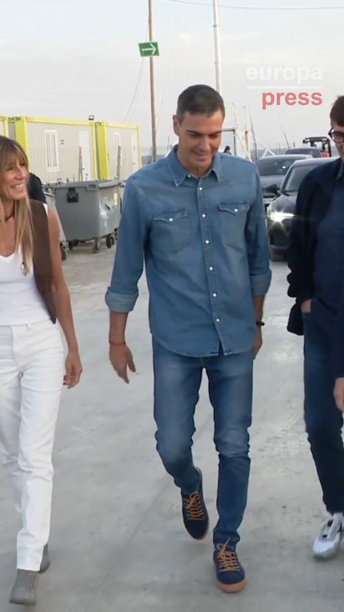 Pedro Sánchez y Begoña Gómez asisten por sorpresa al Primavera Sound de Barcelona tras participar por la mañana en los actos de recepción del Papa en Madrid