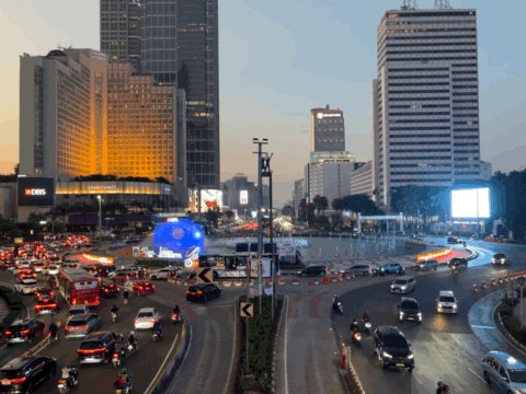 Yang plaza indonesia udah nyala aja nih😂