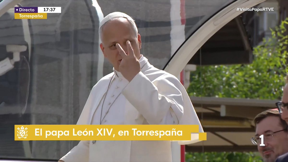 León XIV a los trabajadores de RTVE: “Yo os veo”. El recorrido del Pope Leo XIV esta tarde hasta el Movistar Arena ha arrancado en Torrespaña, una de las sedes de RTVE en Madrid. #VisitaPapaRTVE
