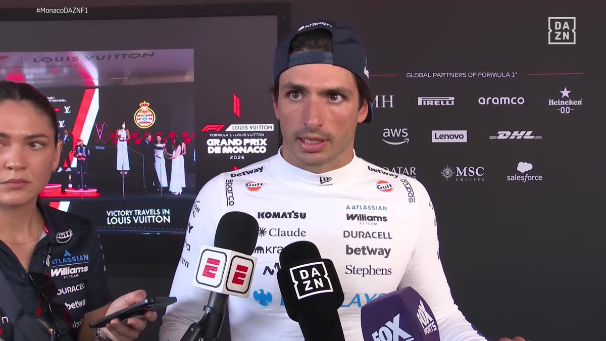 🗣️ Carlos Sainz, muy enfadado después de que se lo llevaran puesto "Había dos coches detrás que parecía que se jugaban la vida o su carrera deportiva en una resalida en Mónaco. Es RARO" #MonacoDAZNF1 🇲🇨