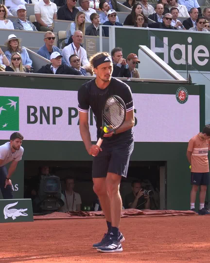 This match 🤯 #RolandGarros
