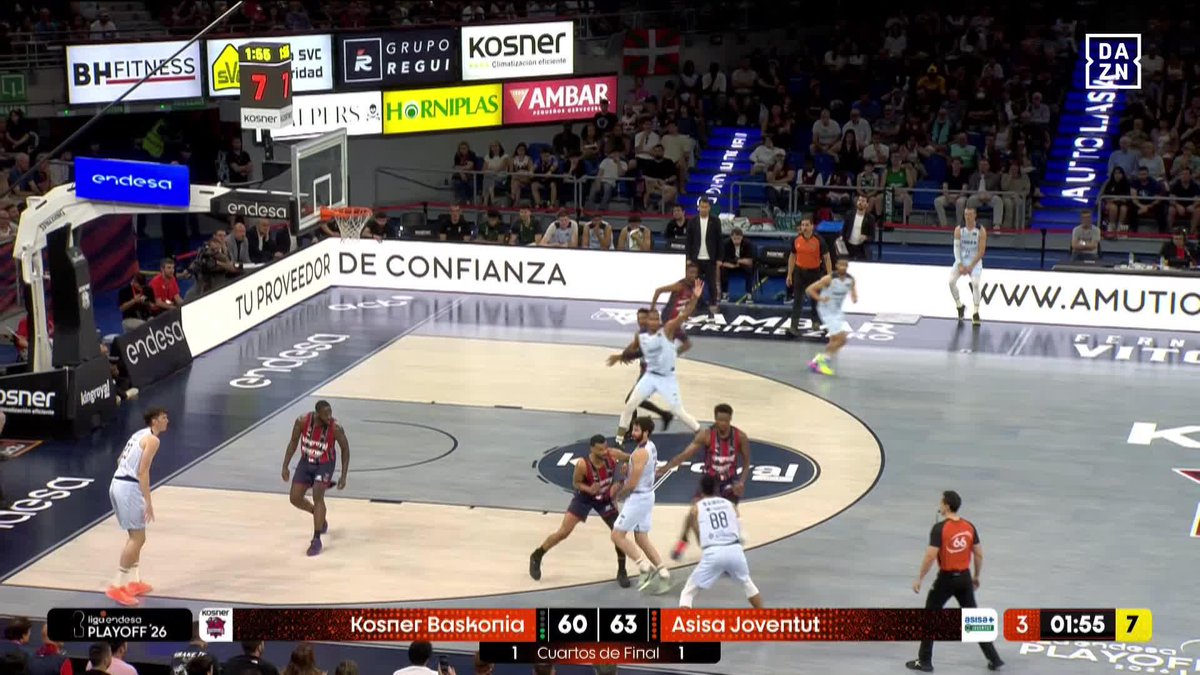 ¡𝐂𝐮𝐚𝐧𝐝𝐨 𝐞𝐥 𝐛𝐚𝐥𝐨́𝐧 𝐦𝐚́𝐬 𝐪𝐮𝐞𝐦𝐚! El tercer cuarto de Ricky Rubio está siendo 𝗘𝗦𝗖𝗔𝗡𝗗𝗔𝗟𝗢𝗦𝗢 🤯 #LigaEndesaxDAZN 🏀