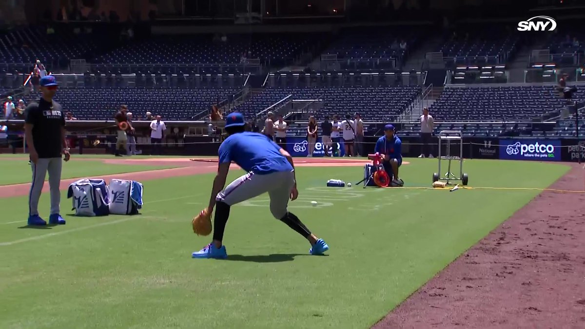 Mark Vientos getting reps in