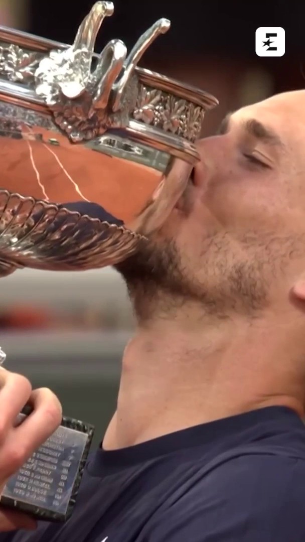 Il cerchio si è chiuso ❤️🩹🥹 #Zverev #RolandGarros