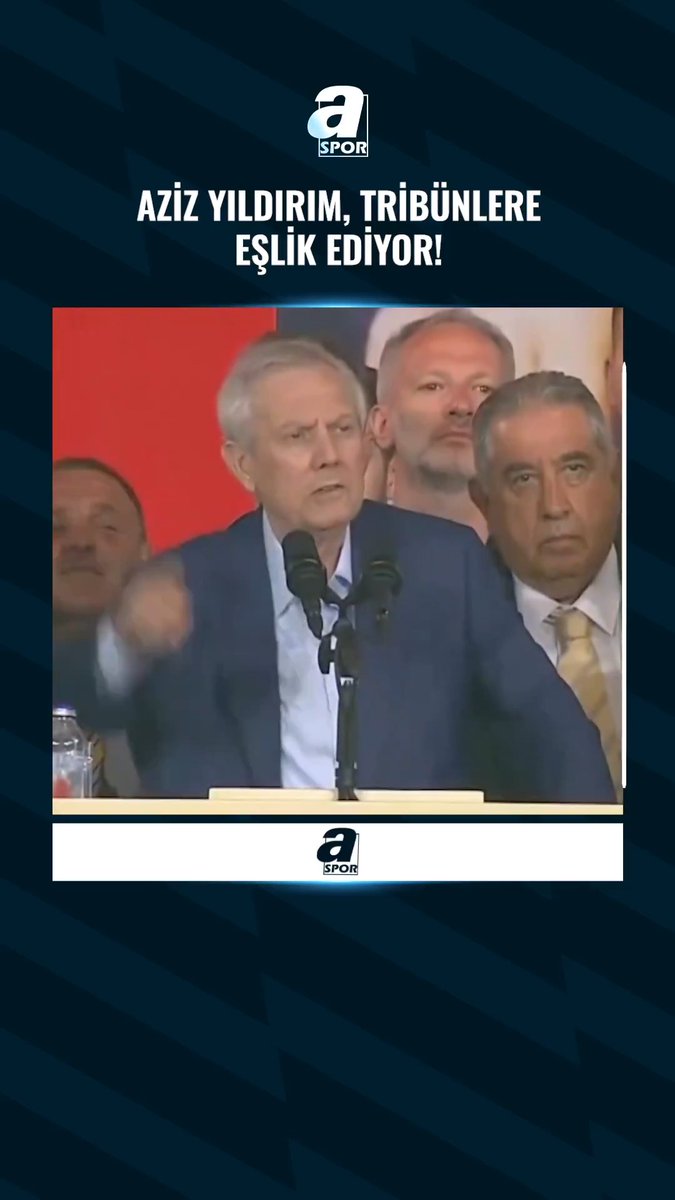 🟡🔵 Fenerbahçe Başkanı Aziz Yıldırım, tribünlere eşlik ediyor. 🗣️ "Dar ağacında olsak bile son sözümüz Fenerbahçe."