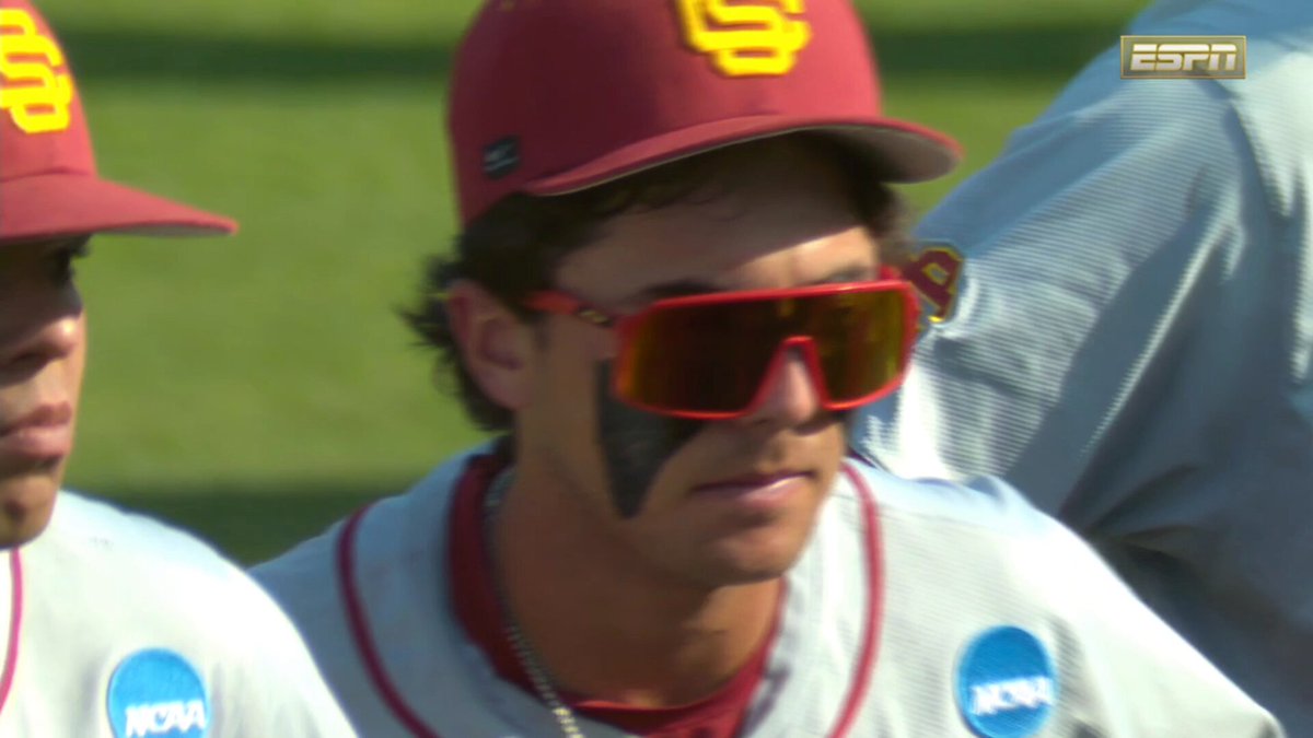I think I'm going to cry with this Trojans team.