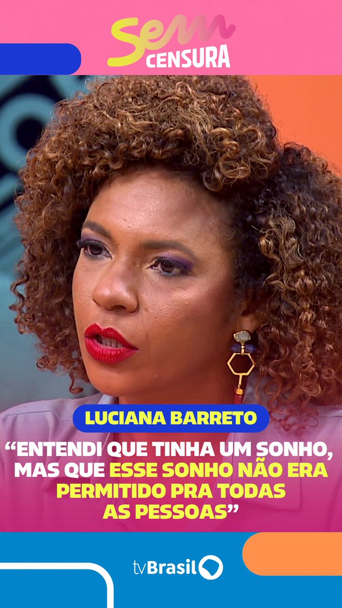 Na bancada do #SemCensura, a jornalista Luciana Barreto falou sobre o primeiro desafio que enfrentou ao chegar numa universidade particular pra estudar jornalismo. Assista à entrevista no canal da TV Brasil no YouTube ou no app TV Brasil Play. Disponível também no Spotify. 📲