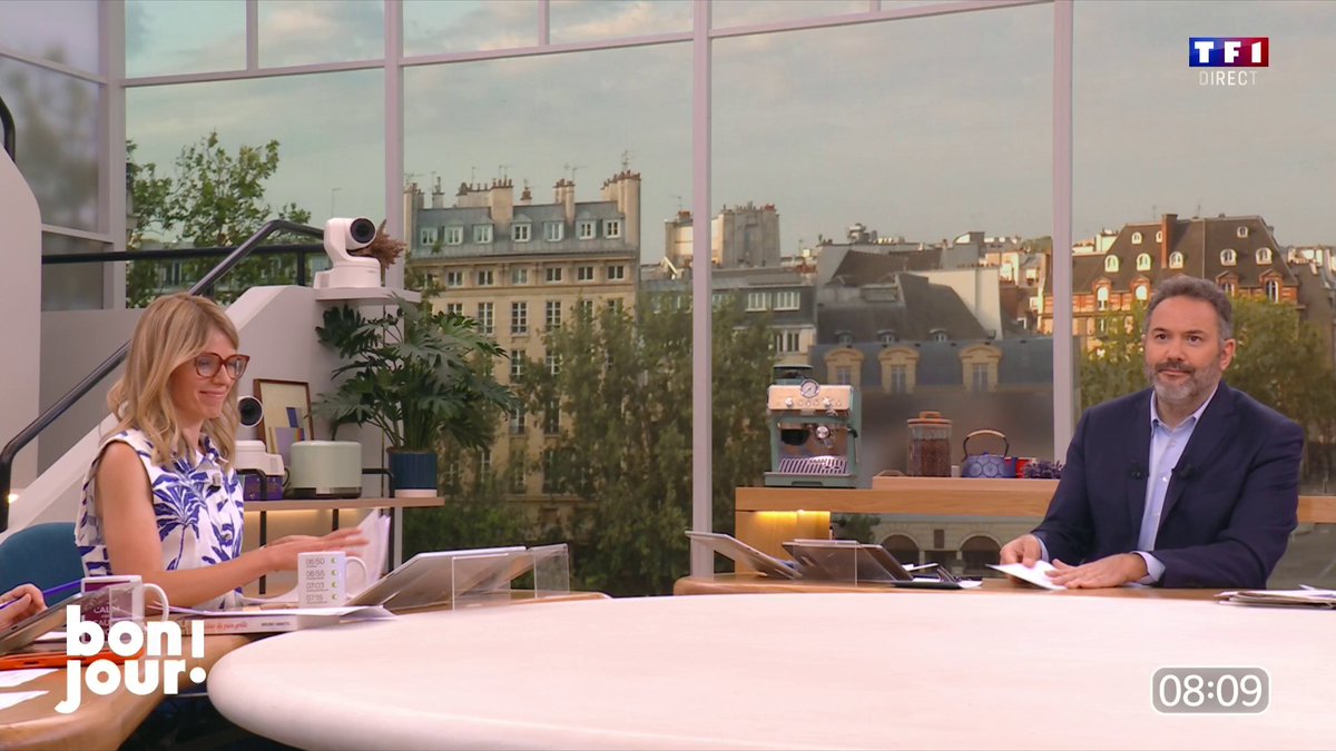 🔴 Jean-Luc Mélenchon a donné son premier meeting, hier, à Saint-Denis. Il a voulu faire une démonstration de force. Réussi ou pas ? 📺 Alba en liberté avec Alba Ventura | #BonjourLaMatinaleTF1