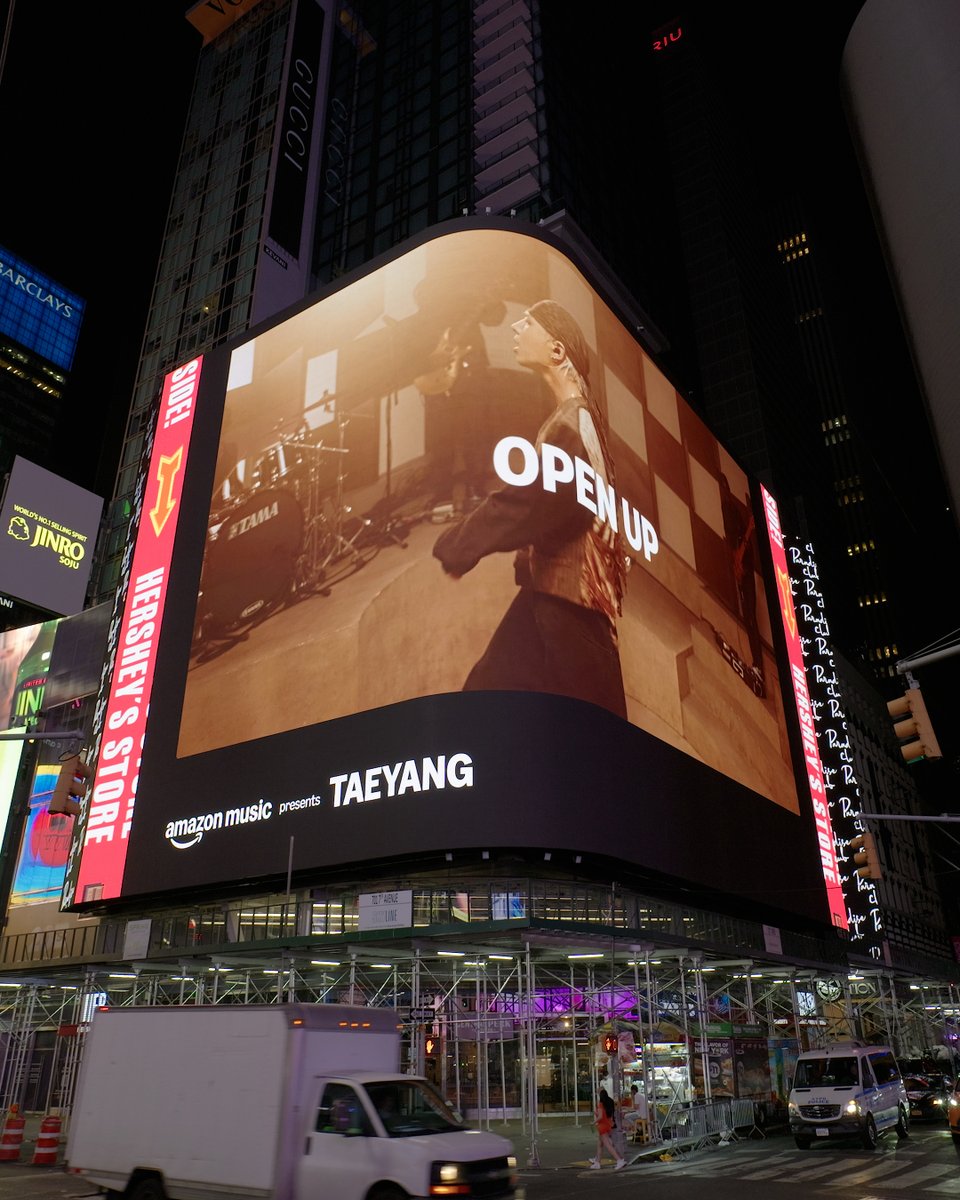 Amazon Music presents: TAEYANG - OPEN UP Watch and listen to my exclusive Amazon Music studio performance of "OPEN UP" on Amazon Music #TAEYANG #OPENUP #QUINTESSENCE #AmazonMusic #AmazonMusicpresents