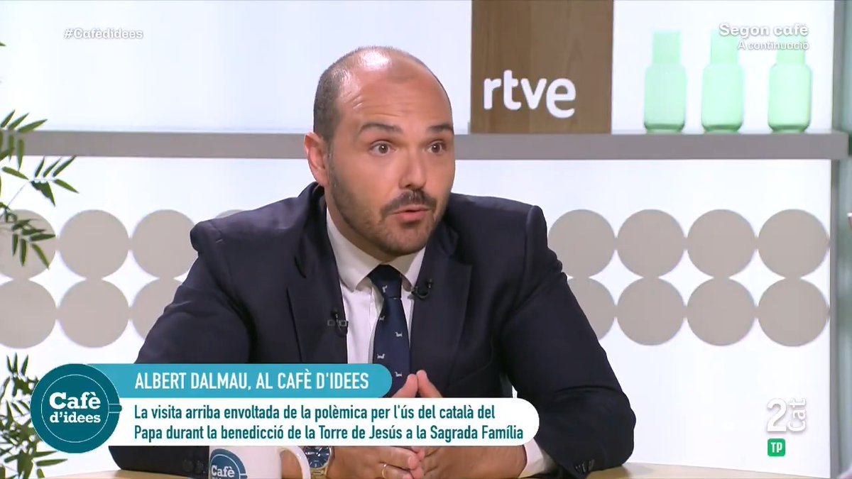 ☕ Albert Dalmau Miranda carrega contra la crida de Puigdemont a rebre Lleó XIV amb xiulets | krls.eth / Carles Puigdemont 🗣️ "Així no s'ajuda la llengua. Tant de bo aquests esforços s'haguessin posat en posar places al Consorci per a la Normalització Lingüística" 📲