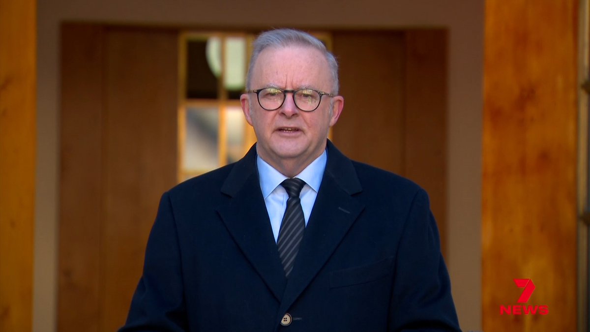 Support for One Nation has surged past Labor and the Coalition for the first time in one of Australia’s biggest political polls. Voters are turning on the major parties and Anthony Albanese is calling for calm. #auspol