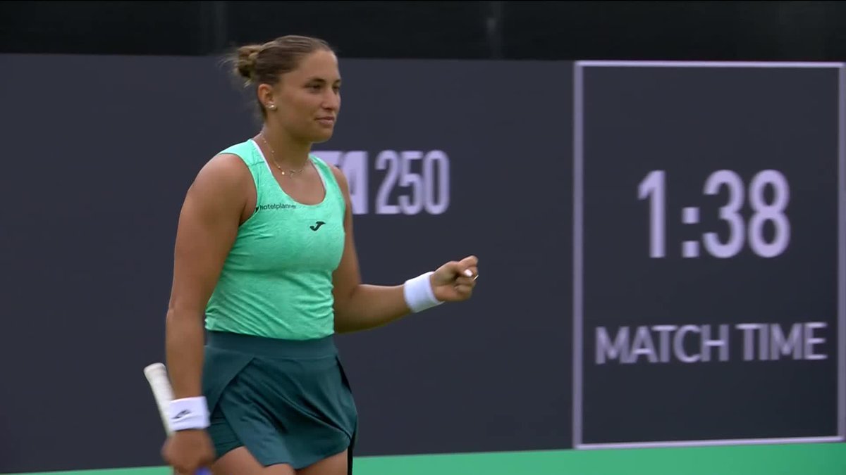 BIG MOMENT 💪 Panna Udvardy defeats No.1 seed Alexandrova 6-4, 7-6(5) to march on in 's-Hertogenbosch! #libemaopen