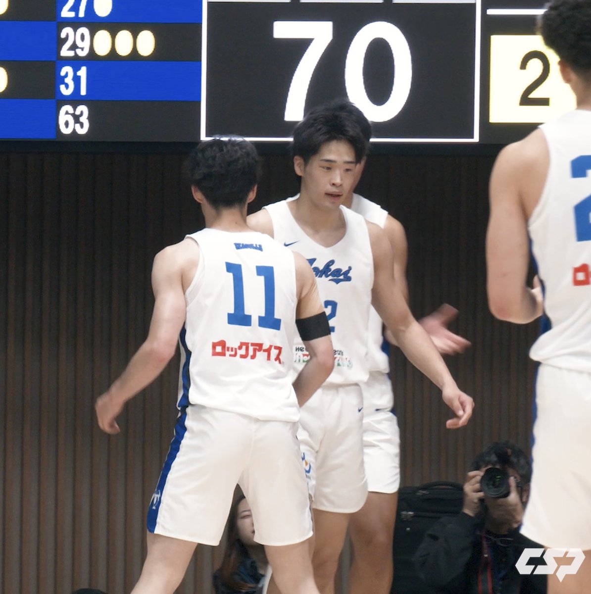 決勝の舞台で38得点！！！ 熱い姿とプレーでチームを優勝に導いた大学バスケ界トップのスコアラー❤️‍🔥🏆 十返 翔里（東海大学2年／SF／193cm／八王子学園八王子高） 十返翔里 東海大学男子バスケットボール部 #今日から代表合宿へ参加🇯🇵 #ルーキーズトーナメント #大学バスケ