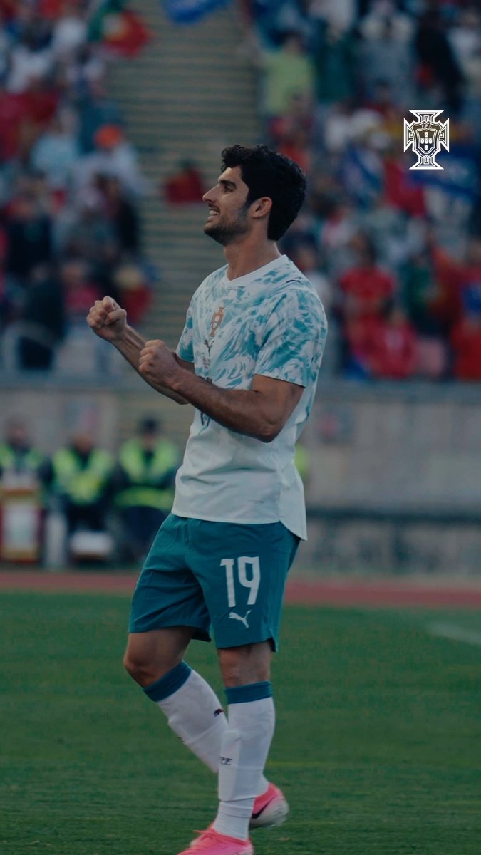 Aquele 𝒕𝒐𝒒𝒖𝒆 𝒔𝒖𝒃𝒕𝒊𝒍. 🤌 #VaiDarPortugal | Gonçalo Guedes