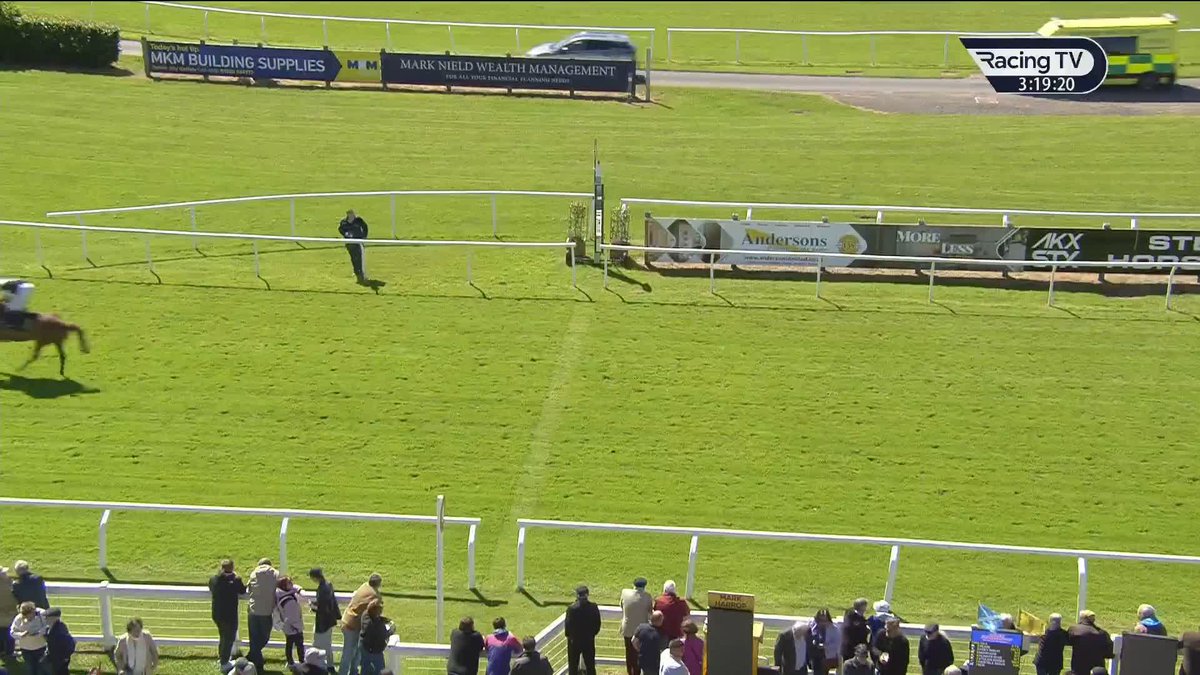 Pearl (Le Havre) is a sister to dual French Classic winner Avenir Certain and sticks on up at the Carlisle Racecourse hill to win for Hector Crouch, Ralph Beckett and Al Shaqab Racing