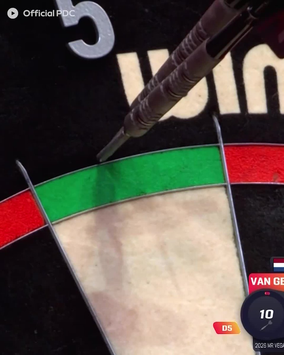 'Elvis has left the building!' 👀 Michael van Gerwen requested that an Elvis impersonator be removed as he was causing a distraction 😅 Credit: PDC Darts
