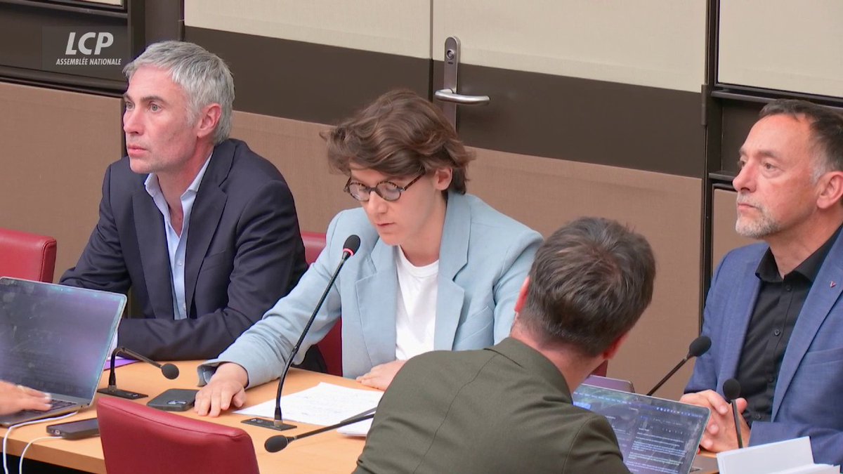 Affaire Lyhanna: Gabrielle Cathala (LFI) reproche à Gérald Darmanin d'avoir "cherché à esquiver [ses] responsabilités en blâmant la procureure d'Auch". "Dans n'importe quel pays où il reste de la dignité en politique, vous auriez pris la parole pour annoncer votre démission."