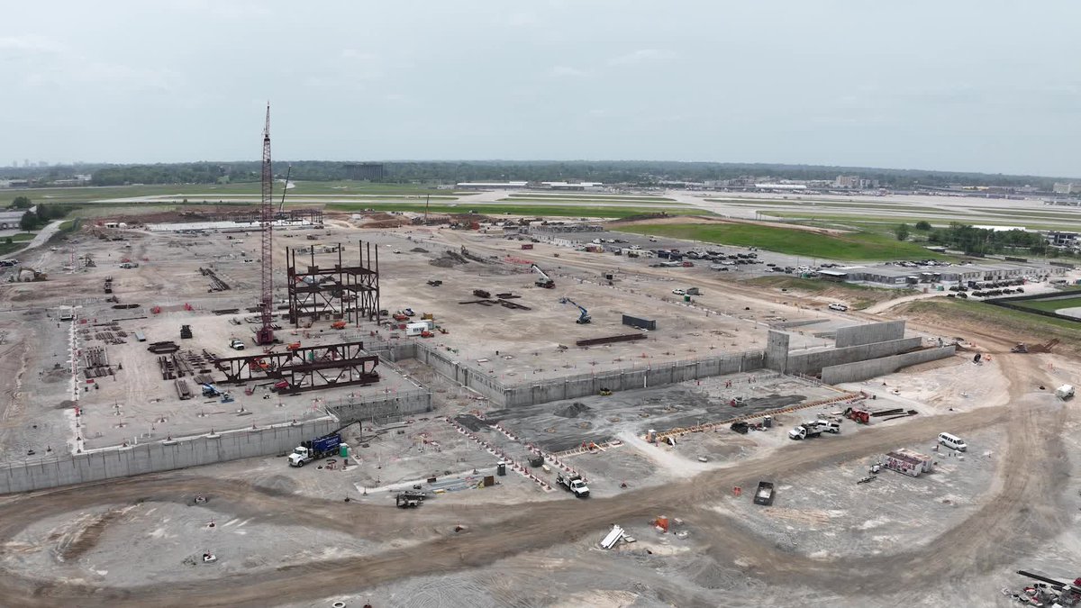 How it started → How it’s going Progress continues on our St. Louis expansion — building the most advanced, all-digital aerospace design and manufacturing system. ➡️~ $2B invested 🦾 25,000+ tons of U.S. steel • 1M+ sq. ft 🔒 Largest secure manufacturing facility in the U.S.