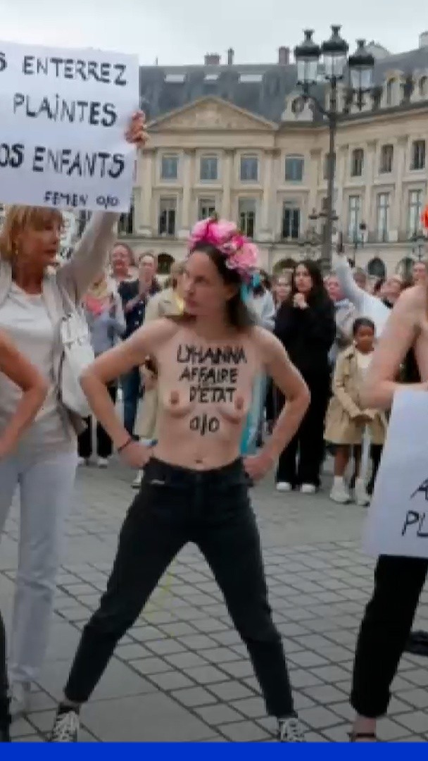 Rassemblements pour Lyhanna: des Femen mènent une action devant le ministère de la Justice