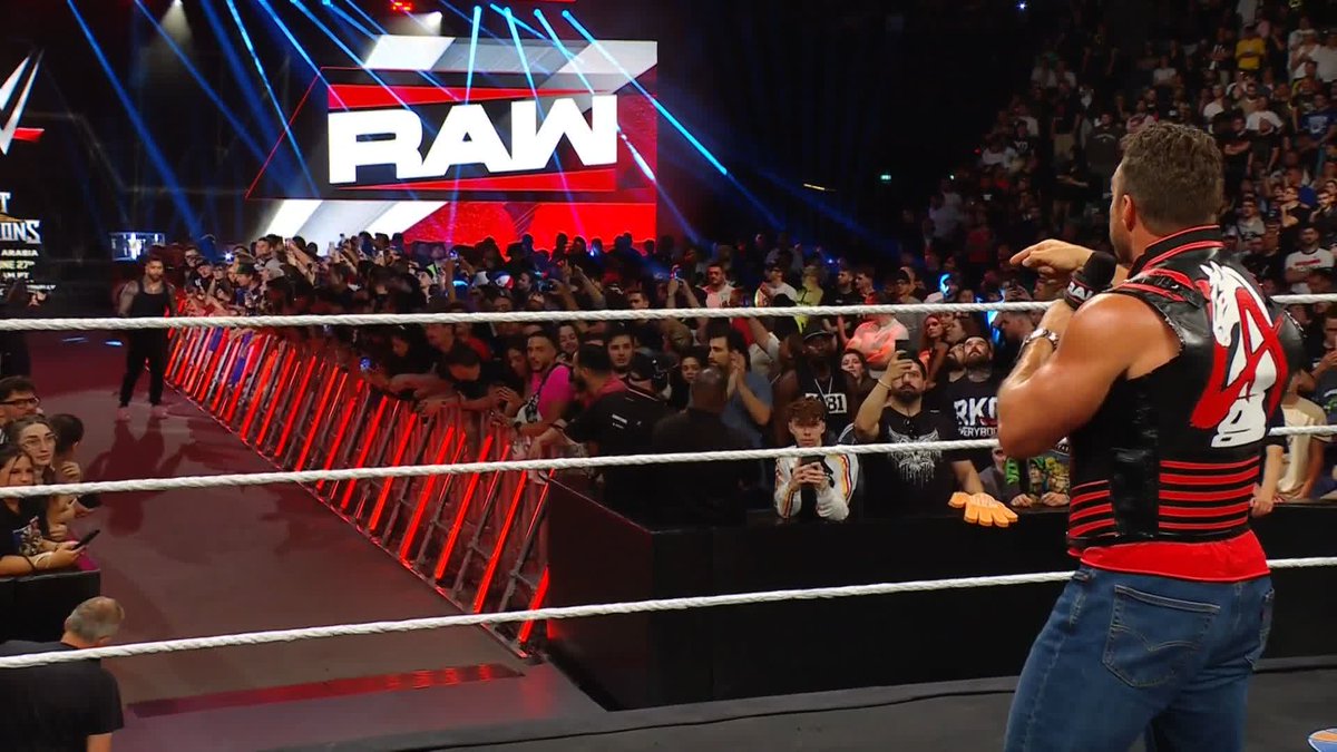 "SCREW YOUR FAMILY!" 😳 LA, those are fightin' words and Jey Uso doesn't want to wait until Friday to get his hands on ya!