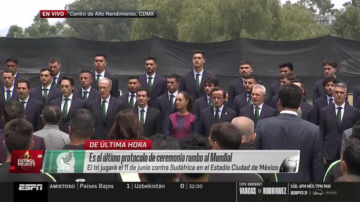 Un sentimiento ÚNICO representar a tu país 🇲🇽 Vean las caras de los futbolistas cuando mencionan sus nombres 🥹