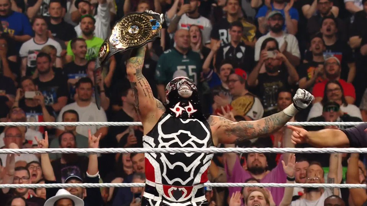 We've waited a long time for this match and it was everything we wanted and more! 👏 AND STILL YOUR INTERCONTINENTAL CHAMPION, PENTA!