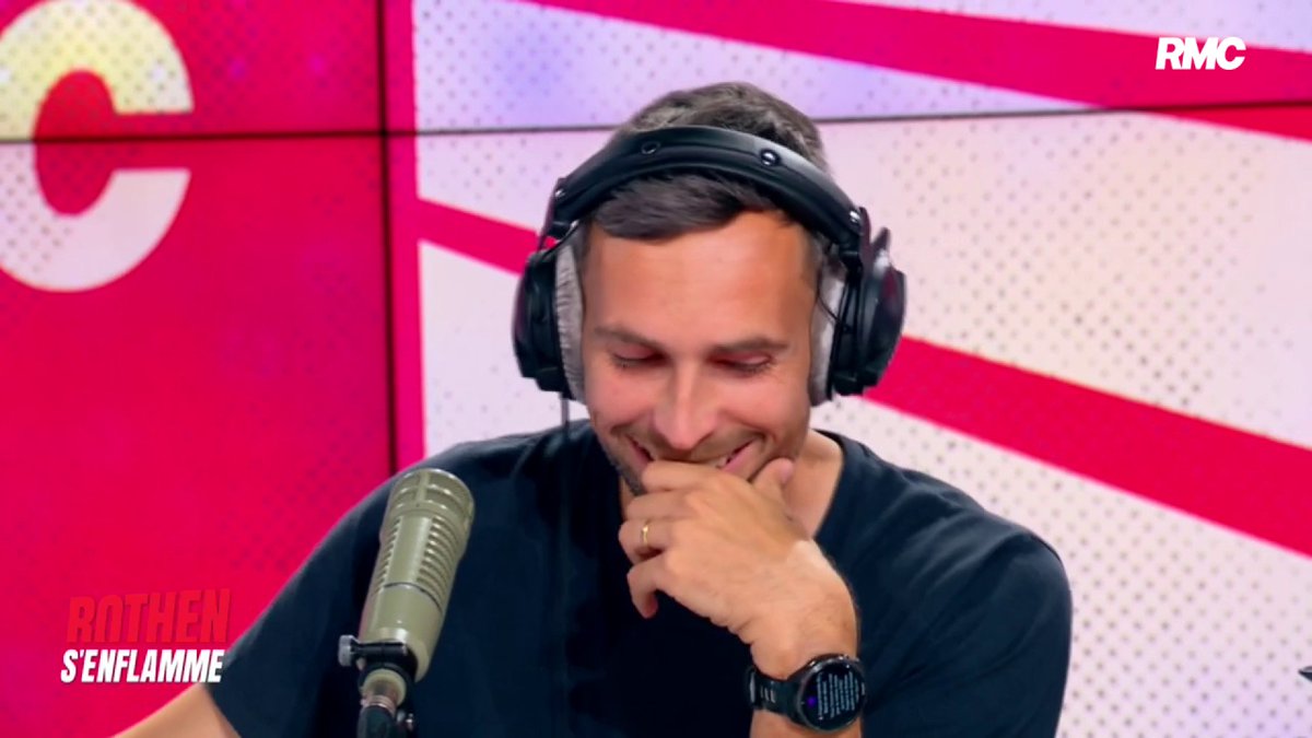 🗣"Même si ce n'est pas bien ! Il faut dire que c'est bien ! Ils appellent ça le "commentaire positif" ! " Christophe Dugarry revient sur son expérience en tant que consultant à M6 et évoque les restrictions qu'il avait à l'antenne.