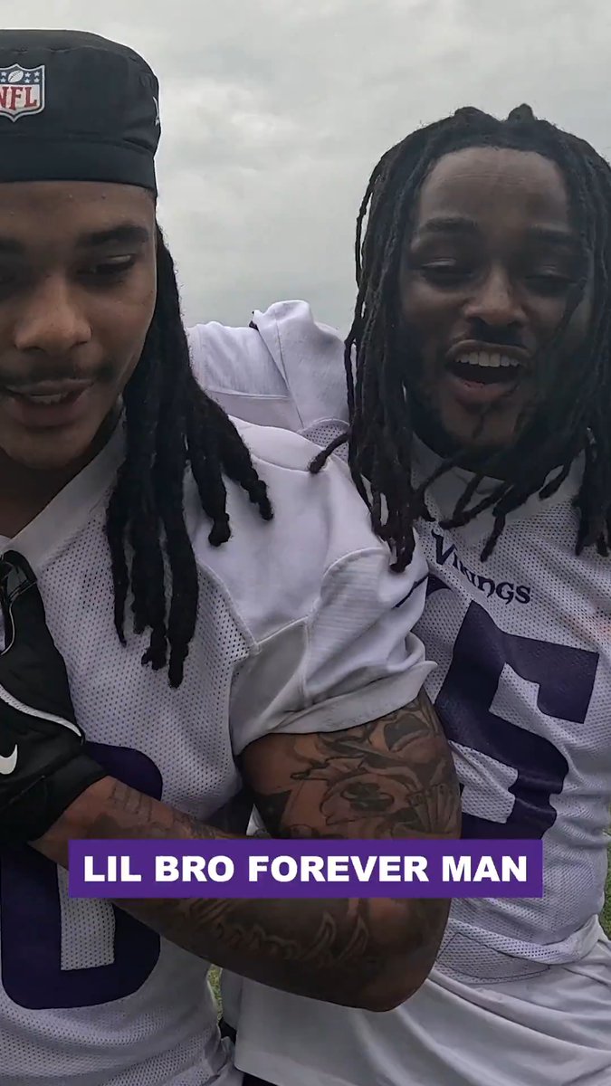 One big happy family! #NationalBestFriendsDay 💜