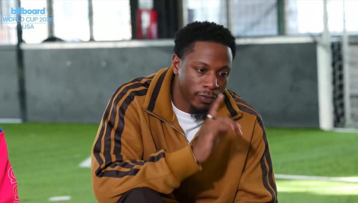 Joey Bada$$ shares a piece of advice that his mom gave him when he was young that shaped how he writes his raps: “The first rap that I ever had, was written for me by my older cousin when I was like 6…I [was] sayin things like, ‘Yeah, my name is little J and I got the 9’…My mom looked at me and said ‘Do you know what a 9 is?’ I was like ‘no,’ and she was like ‘Listen, if you wanna rap, you can rap. But make sure you rap about things you know’…That was the path that I started following. Let me never let somebody write my sht for me bc you got me talking about sht that I don’t even know about” Via billboard