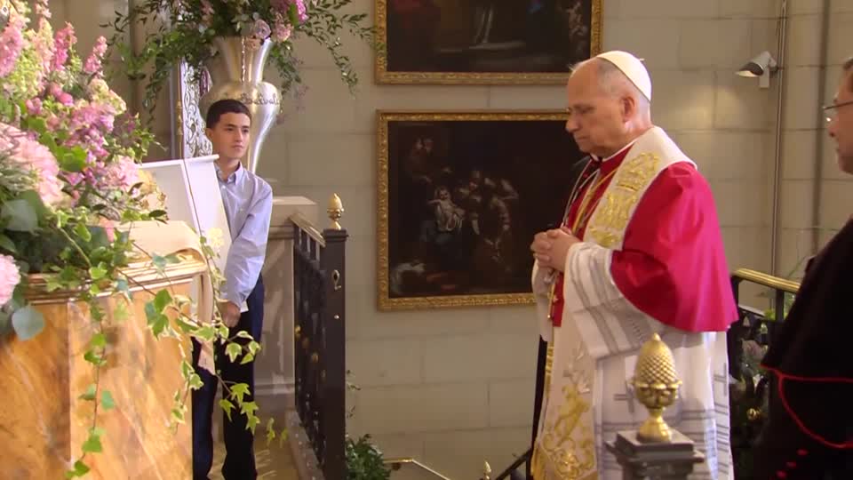 On the third day of his tour, Pope Leo visited Madrid's Almudena Cathedral with Queen Sofia, the wife of Spain's former king, Juan Carlos